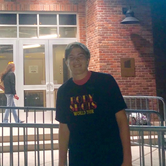 Meet your Posher, Josh - Picture 1 of 1